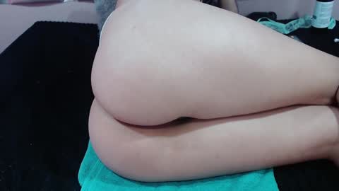 Snapshot of nathaly_low chatting on 6, 2, 2025 nathaly low online show from 6, 2, 2025