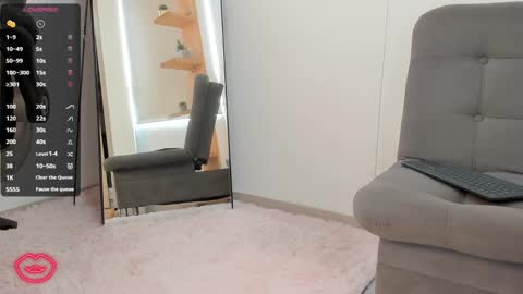 nathalyxx_ online show from 4, 12, 2024