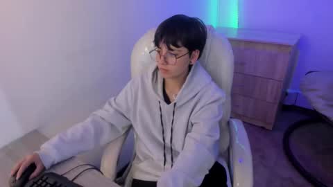 nathalyy_ds online show from 28, 11, 2025