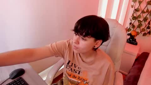 nathalyy_ds online show from 15, 12, 2025