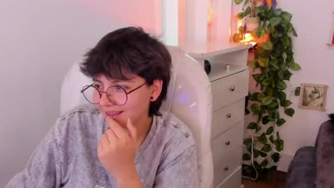 Snapshot of nathalyy_ds chatting on 28, 4, 2026 nathalyy_ds online show from 28, 4, 2026