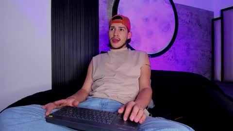   online show from 10, 9, 2025