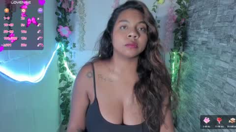 Snapshot of nathasha_jhonsom_ chatting on 7, 4, 2026 Naty online show from 7, 4, 2026