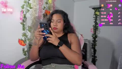 Snapshot of nathasha_jhonsom_ chatting on 19, 6, 2026 Naty online show from 19, 6, 2026