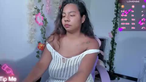 Snapshot of nathasha_jhonsom_ chatting on 27, 7, 2026 Naty online show from 27, 7, 2026