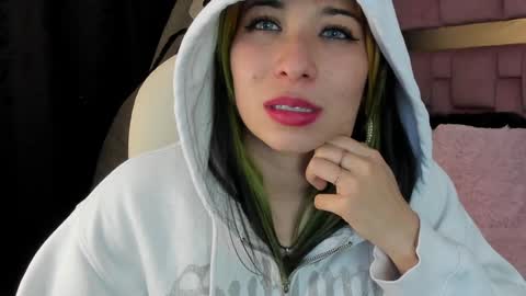 Snapshot of natsuki_09 chatting on 10, 12, 2024 Nat online show from 10, 12, 2024