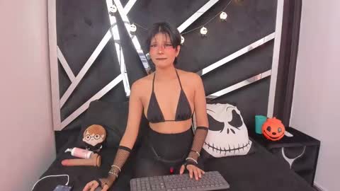 natsumiht online show from 20, 10, 2025