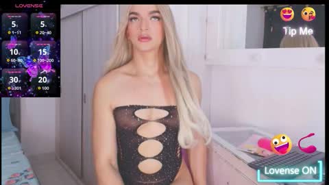 Snapshot of nattasha_dior chatting on 25, 3, 2026 nattasha_dior online show from 25, 3, 2026