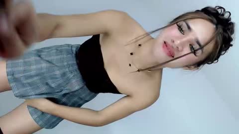 Nathalie smith online show from 22, 4, 2026