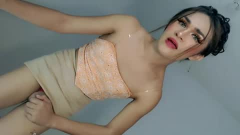 Nathalie smith online show from 19, 6, 2026