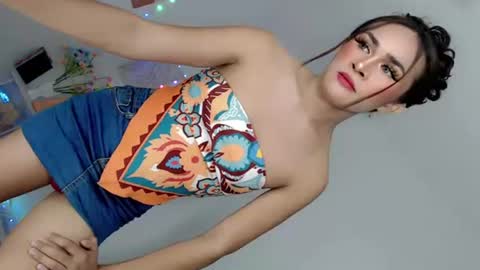 Nathalie smith online show from 8, 7, 2026