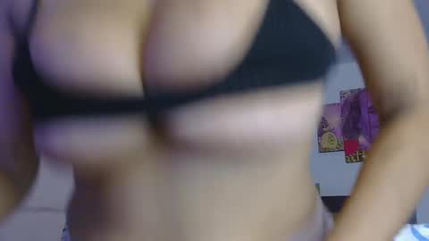 Snapshot of natty_01 chatting on 1, 2, 2025 natalia online show from 1, 2, 2025