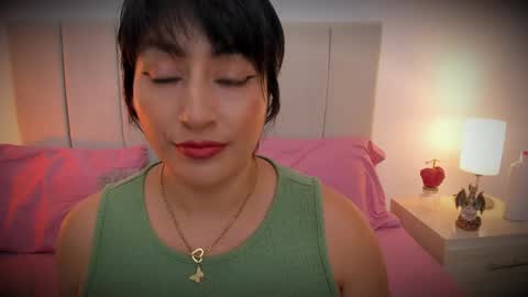 Snapshot of natty_bush chatting on 23, 4, 2026 Nathalie online show from 23, 4, 2026