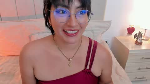 Snapshot of natty_bush chatting on 5, 5, 2026 Nathalie online show from 5, 5, 2026