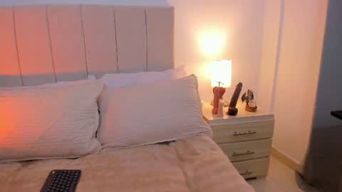 Snapshot of natty_bush chatting on 28, 6, 2026 Nathalie online show from 28, 6, 2026