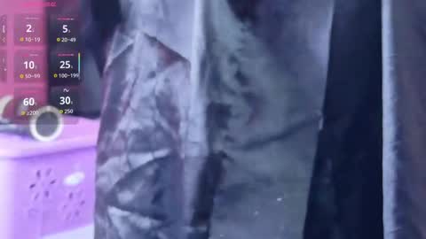 Gwen  online show from 26, 10, 2025