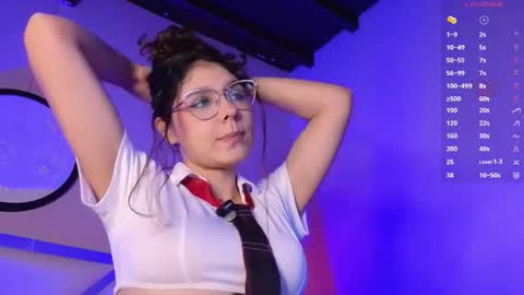 Naty Saenz online show from 18, 9, 2025