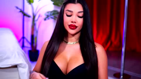 Naty online show from 1, 11, 2025