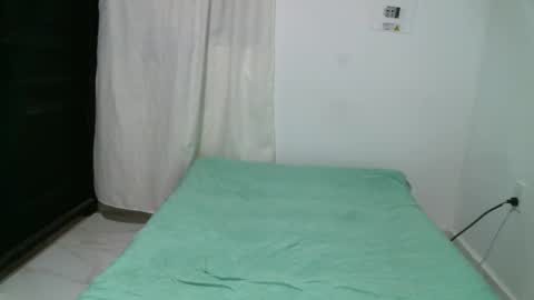 Snapshot of natyscoth chatting on 1, 2, 2025 online show from 1, 2, 2025