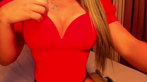 Snapshot of naughty_belle1 chatting on 26, 3, 2026 naughty_belle1 online show from 26, 3, 2026