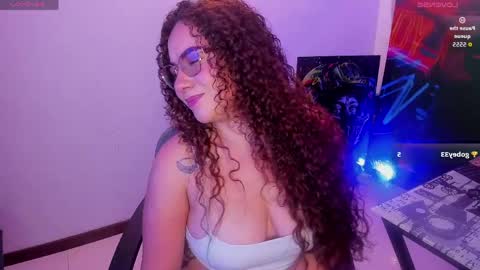 Snapshot of naughty_butt chatting on 12, 4, 2026 Megan online show from 12, 4, 2026