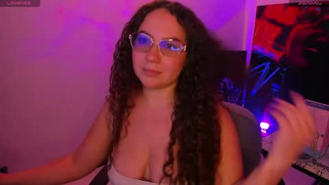 Snapshot of naughty_butt chatting on 6, 5, 2026 Megan online show from 6, 5, 2026