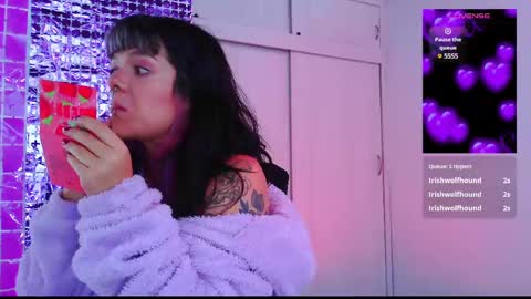 Em  please help me reach 100 thumbs up 3 online show from 6, 3, 2025