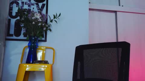 Em  please help me reach 100 thumbs up 3 online show from 10, 1, 2026