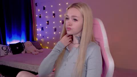 Snapshot of naughty_mablee chatting on 13, 5, 2026 Mable online show from 13, 5, 2026