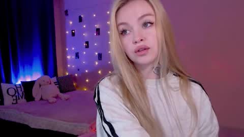 Snapshot of naughty_mablee chatting on 23, 5, 2026 Mable online show from 23, 5, 2026