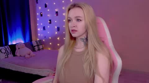 Snapshot of naughty_mablee chatting on 25, 5, 2026 Mable online show from 25, 5, 2026