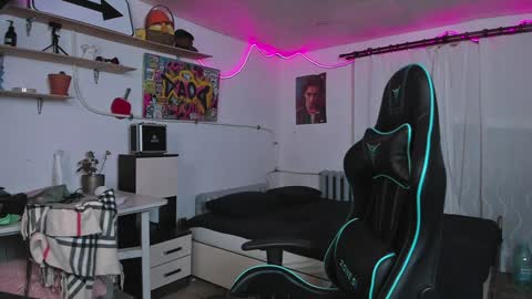 Snapshot of naughty_nik43 chatting on 9, 1, 2025 Nik online show from 9, 1, 2025