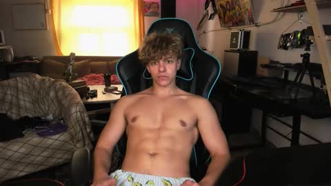 Snapshot of naughty_nik43 chatting on 19, 9, 2025 Nik online show from 19, 9, 2025