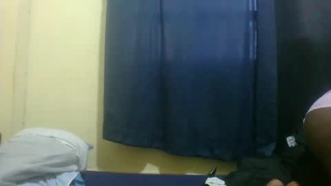 Snapshot of naughty_slender2 chatting on 5, 5, 2026 jn online show from 5, 5, 2026