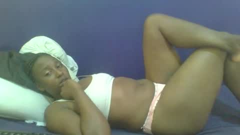 Snapshot of naughty_slender2 chatting on 10, 5, 2026 jn online show from 10, 5, 2026