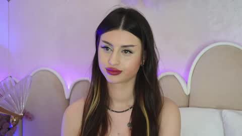 Snapshot of naughtyalicee chatting on 6, 4, 2026 naughtyalicee online show from 6, 4, 2026