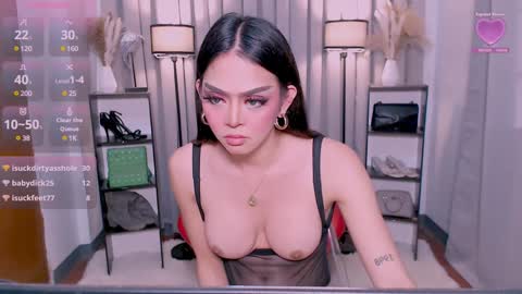 Snapshot of naughtyaurora69 chatting on 5, 2, 2025 NaughtyAurora online show from 5, 2, 2025