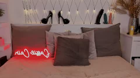 Snapshot of naughtycasssy chatting on 25, 6, 2026 Cassy online show from 25, 6, 2026