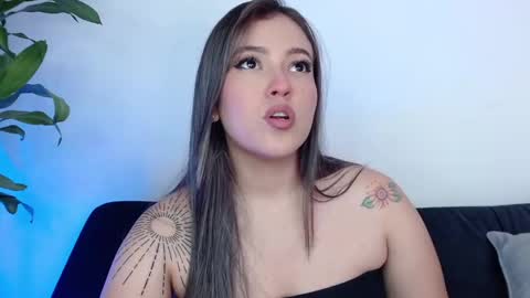 LANAindependent model online show from 20, 2, 2025