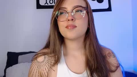 LANAindependent model online show from 24, 9, 2025