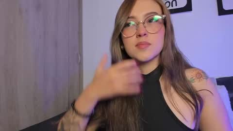 LANAindependent model online show from 27, 9, 2025