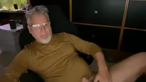 naughtydaddyla online show from 14, 10, 2025