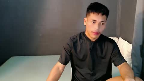 naughtyfuck_boy online show from 13, 10, 2025