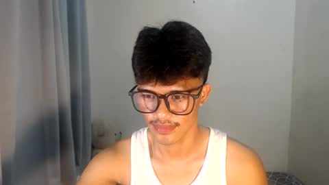 Snapshot of naughtyjosh_ chatting on 4, 7, 2026 Josh online show from 4, 7, 2026