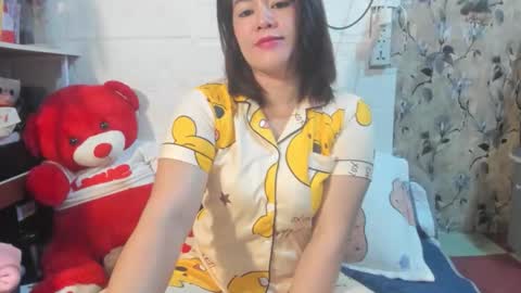 Snapshot of naughtymhavz chatting on 2, 10, 2025 marvie mhavz online show from 2, 10, 2025