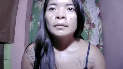 naughtymom_33 online show from 16, 5, 2026