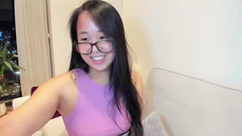 Gigi Chu  online show from 20, 2, 2025