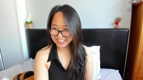 Gigi Chu  online show from 7, 4, 2026