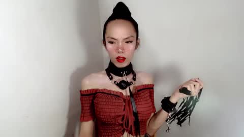 Snapshot of naughtypetiteangel chatting on 29, 9, 2025 naughtypetiteangel online show from 29, 9, 2025