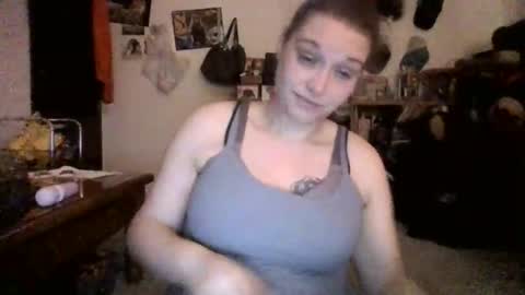 Snapshot of naughtyred25 chatting on 28, 10, 2025 naughtyred23 online show from 28, 10, 2025